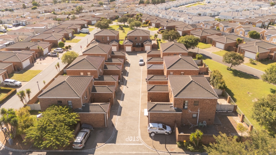 2 Bedroom Property for Sale in Vredelust Western Cape